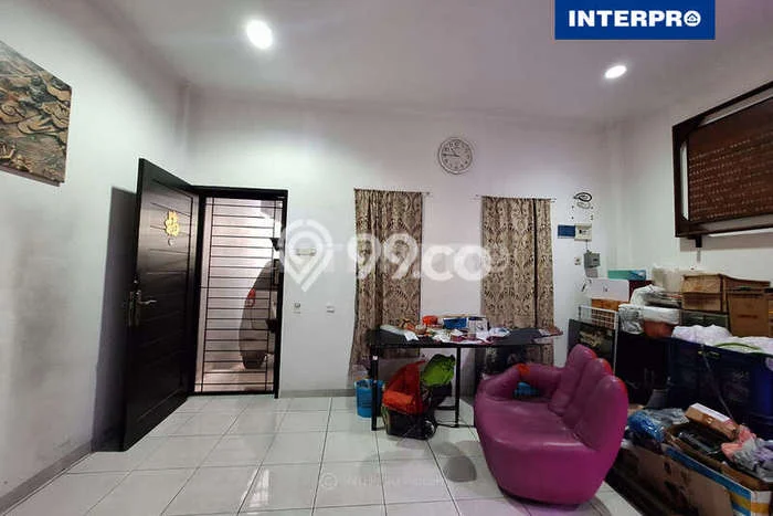 Rumah Mewah LB 255m2 Siap Pakai Desain Elegan di Jelambar, Jakarta Barat Rumah Mewah LB 255m2 Siap Pakai Desain Elegan di Jelambar, Jakarta Barat