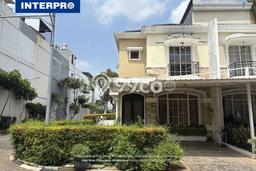 Rumah Luxury Modern Tanpa Renovasi di Green Lake City Jakarta Barat Rumah Luxury Modern Tanpa Renovasi di Green Lake City Jakarta Barat