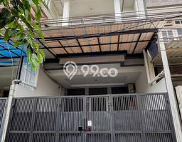 Jual Rumah Eksklusif 4 KT di Tomang, Jakarta Barat Jual Rumah Eksklusif 4 KT di Tomang, Jakarta Barat