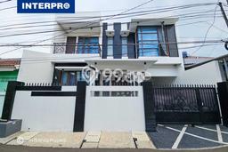 Rumah di Meruya, Jakarta Barat, Luas 147m² LB 231m² Rumah di Meruya, Jakarta Barat, Luas 147m² LB 231m²