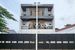 Hunian Cantik Minimalis Lb 135m2 di Kav DKI, Jakarta Barat Hunian Cantik Minimalis Lb 135m2 di Kav DKI, Jakarta Barat