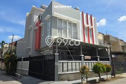Rumah Elit LB 150m2 Siap Pakai Desain Elegan di Duri Kepa, Jakarta Barat Rumah Elit LB 150m2 Siap Pakai Desain Elegan di Duri Kepa, Jakarta Barat