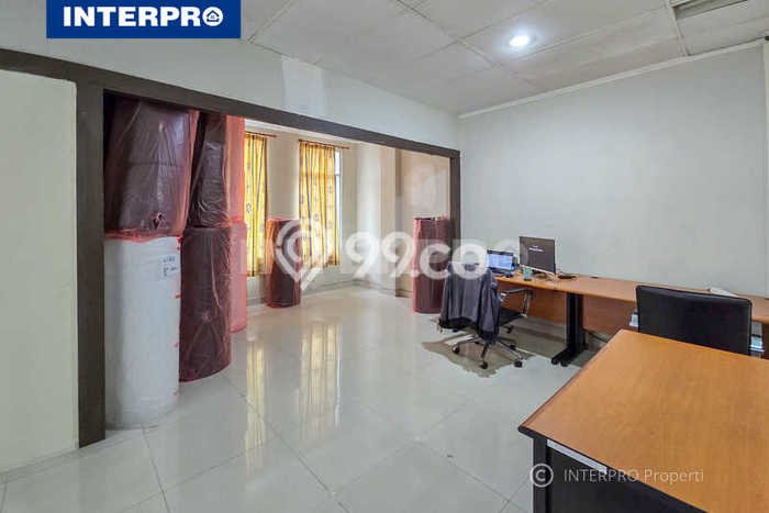 Ruko Bagus Dijual LB 400m2 Lokasi Strategis Jakarta Barat Area Cocok untuk Berbisnis Ruko Bagus Dijual LB 400m2 Lokasi Strategis Jakarta Barat Area Cocok untuk Berbisnis