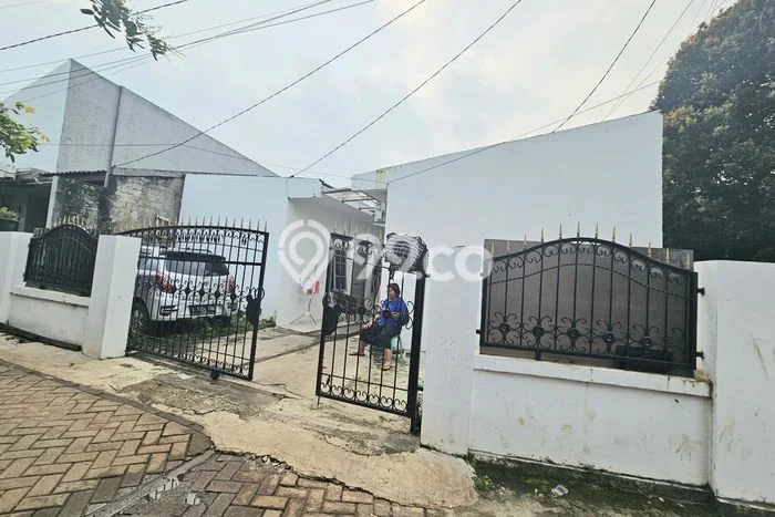 Rumah Kost Dijual di BSD Nusaloka Tangerang Luas 178m2 Rumah Kost Dijual di BSD Nusaloka Tangerang Luas 178m2