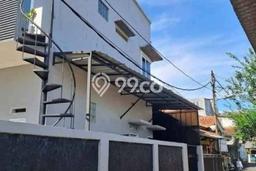 Rumah Luas Asri 3 KT Siap Pakai di Lenteng Agung Jakarta Selatan Rumah Luas Asri 3 KT Siap Pakai di Lenteng Agung Jakarta Selatan