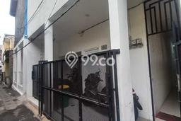 Unit Kost Dijual di Mampang Prapatan dengan 10 Kamar Tidur & Luas Bangunan 160m2 Unit Kost Dijual di Mampang Prapatan dengan 10 Kamar Tidur & Luas Bangunan 160m2