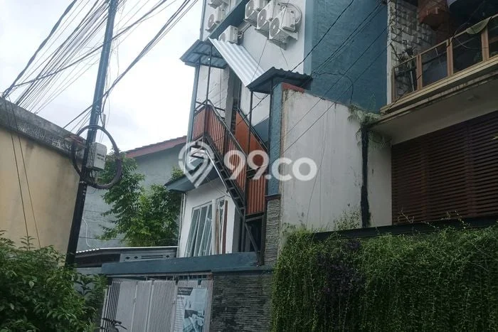 Unit Komersial Dijual di Jagakarsa Jakarta Selatan 350m2 Unit Komersial Dijual di Jagakarsa Jakarta Selatan 350m2
