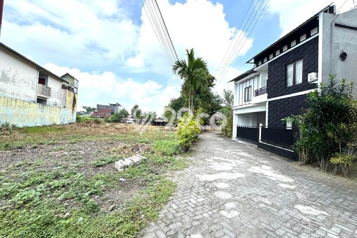 Kavling Tanah untuk Dijual di Sleman, Yogyakarta, Luas 170m2 Kavling Tanah untuk Dijual di Sleman, Yogyakarta, Luas 170m2