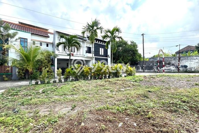 Tanah Kavling Dijual di Pogung, Yogyakarta dengan Luas Tanah 180m2 Tanah Kavling Dijual di Pogung, Yogyakarta dengan Luas Tanah 180m2