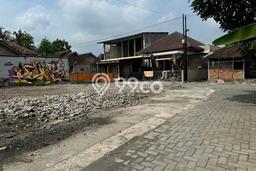 AREA PROSPEKTIF! Tanah di Sleman, Luas 147m², Dekat Transportasi, Kawasan Potensial AREA PROSPEKTIF! Tanah di Sleman, Luas 147m², Dekat Transportasi, Kawasan Potensial