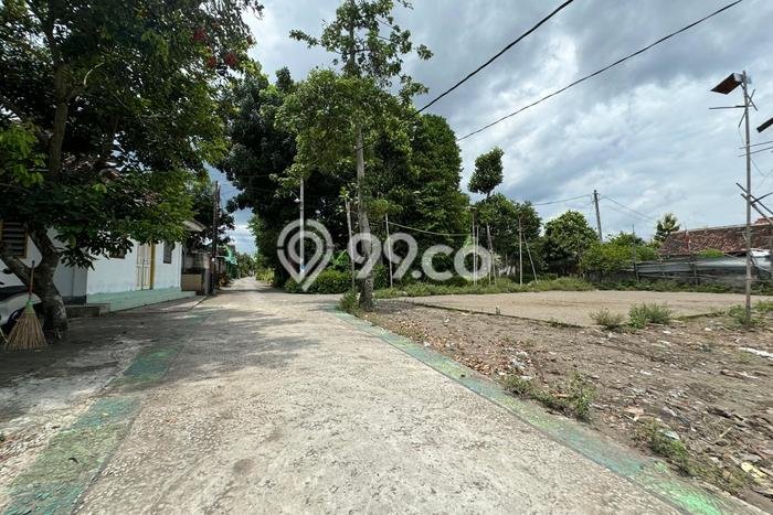 Tanah di Berbah, Luas 150m², Dekat Jalan Raya Tanah di Berbah, Luas 150m², Dekat Jalan Raya
