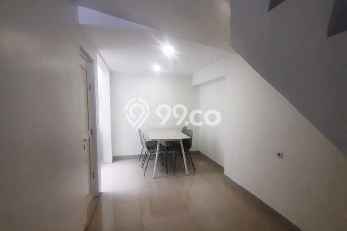 Rumah Strategis Minimalis Lb 180m2 di Kelapa Gading, Jakarta Utara Rumah Strategis Minimalis Lb 180m2 di Kelapa Gading, Jakarta Utara