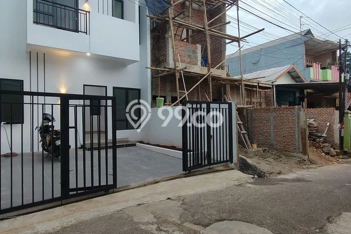 Jual Rumah Eksklusif 3 KT di Cijantung, Jakarta Timur Jual Rumah Eksklusif 3 KT di Cijantung, Jakarta Timur