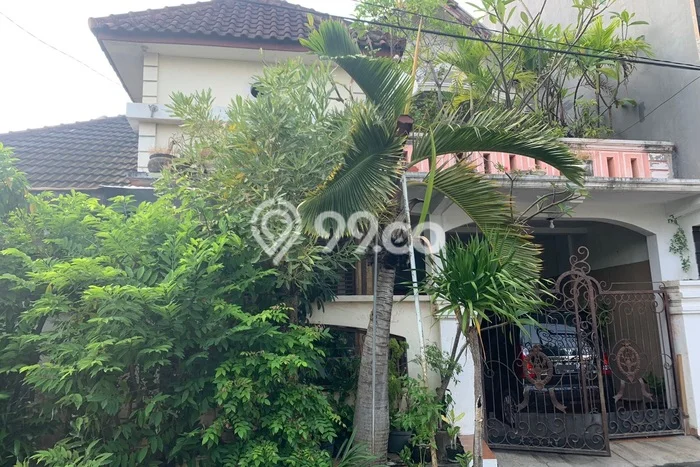 Hunian Cantik Modern Lb 250m2 di Kanigaran, Probolinggo Hunian Cantik Modern Lb 250m2 di Kanigaran, Probolinggo