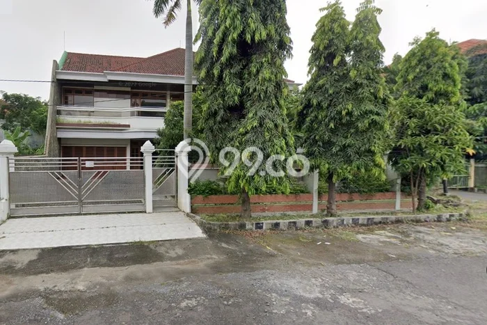 For Sale! Luxury House LT 750m2 Desain Elegan di Darmo Permai For Sale! Luxury House LT 750m2 Desain Elegan di Darmo Permai