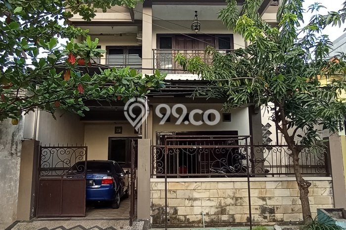 For Sale Rumah 4 Kamar Lokasi Ideal Bagus dan Strategis di Sidoarjo For Sale Rumah 4 Kamar Lokasi Ideal Bagus dan Strategis di Sidoarjo