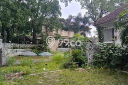 Hunian Mewah LB 500m2 Siap Huni Desain Elegan di Riau, Bandung Hunian Mewah LB 500m2 Siap Huni Desain Elegan di Riau, Bandung