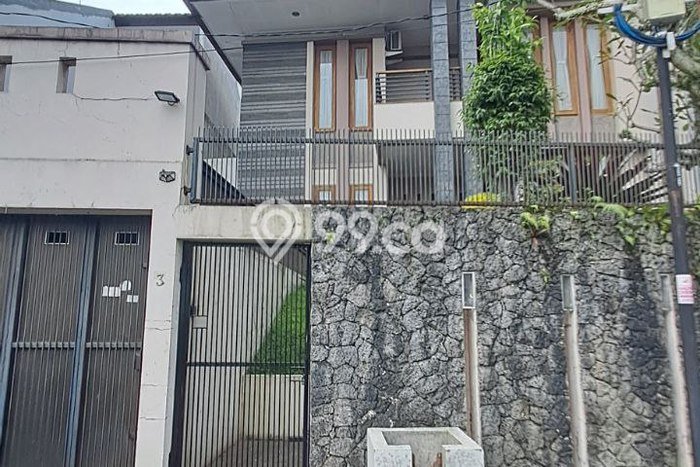 Rumah Modern di Pasteur, Bandung, LT 263m2m² LB 400m2m² Rumah Modern di Pasteur, Bandung, LT 263m2m² LB 400m2m²