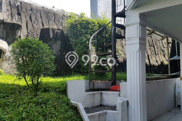 Hunian Mewah Dijual LT 310m2 di Sukasari, Bandung Hunian Mewah Dijual LT 310m2 di Sukasari, Bandung