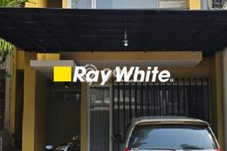 Rumah di Joglo, 4 KT, Akses Mudah Pusat Kota, LT 108m² LB 135m² Rumah di Joglo, 4 KT, Akses Mudah Pusat Kota, LT 108m² LB 135m²