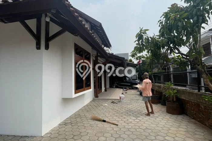 Disewakan Rumah Harga Terjangkau di Pejaten Jakarta Selatan Punya 5 Kamar Tidur Disewakan Rumah Harga Terjangkau di Pejaten Jakarta Selatan Punya 5 Kamar Tidur