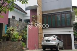 HOT LISTING! Rumah Siap Huni di Pasar Minggu, Jakarta Selatan, LT 207m2m² Bangunan 320m2m² HOT LISTING! Rumah Siap Huni di Pasar Minggu, Jakarta Selatan, LT 207m2m² Bangunan 320m2m²