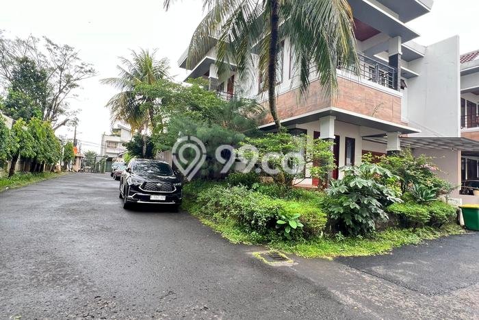Disewakan! Rumah 5 Kamar Tidur &
4 Kamar Mandi di Pejaten, Jakarta Selatan Disewakan! Rumah 5 Kamar Tidur &
4 Kamar Mandi di Pejaten, Jakarta Selatan