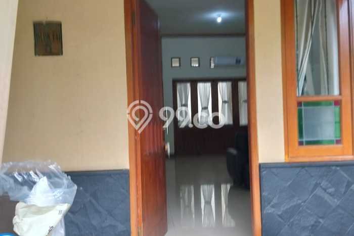 Disewakan! Rumah 4 Kamar Tidur &
4 Kamar Mandi di Margonda, Depok Disewakan! Rumah 4 Kamar Tidur &
4 Kamar Mandi di Margonda, Depok