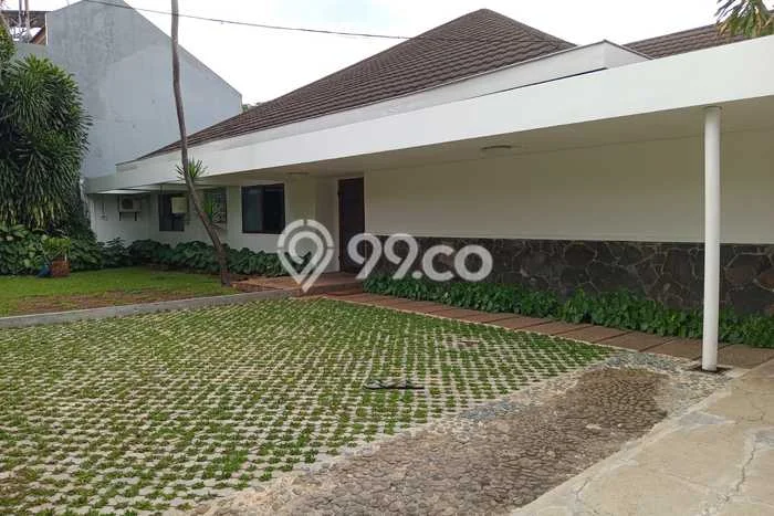 Rumah kawasan Kemang, Dekat Pusat Kota, LT 600m² Rumah kawasan Kemang, Dekat Pusat Kota, LT 600m²