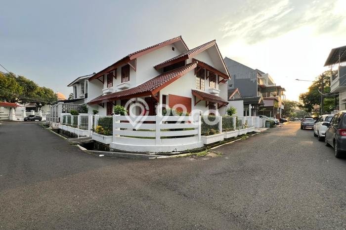 Disewakan Rumah Murah di Tanjung Barat Jakarta Selatan dengan 5 KT Disewakan Rumah Murah di Tanjung Barat Jakarta Selatan dengan 5 KT