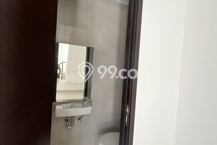 Disewakan! Rumah 2 Kamar Tidur &
2 Kamar Mandi di Pantai Indah Kapuk 2, Jakarta Utara Disewakan! Rumah 2 Kamar Tidur &
2 Kamar Mandi di Pantai Indah Kapuk 2, Jakarta Utara