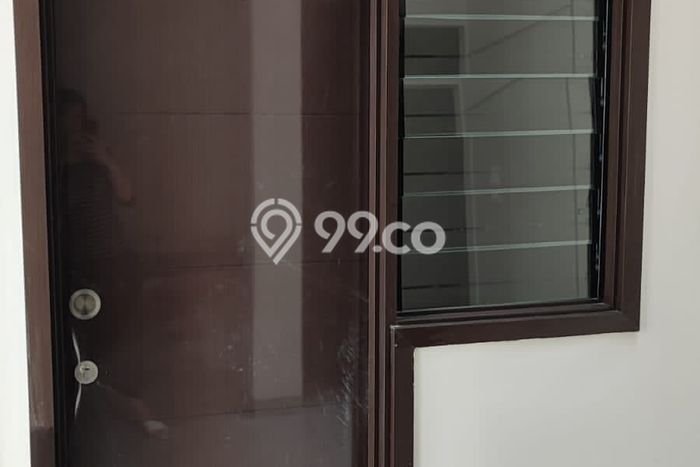 Rumah di , 3 KM, Akses Mudah Pusat Kota, LT 60m2m² LB 112m2m² Rumah di , 3 KM, Akses Mudah Pusat Kota, LT 60m2m² LB 112m2m²