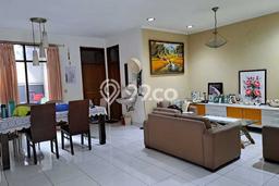 Dijual Murah Rumah dengan Luas Tanah 150m² dan Luas Bangunan 120m² di Area Soekarno Hatta, Bandung Dijual Murah Rumah dengan Luas Tanah 150m² dan Luas Bangunan 120m² di Area Soekarno Hatta, Bandung
