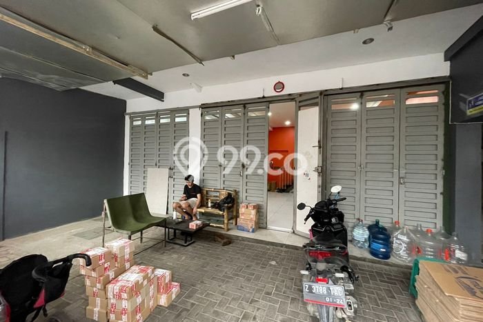 Ruko Premium di , Luas 150m2m², Area Niaga Ruko Premium di , Luas 150m2m², Area Niaga