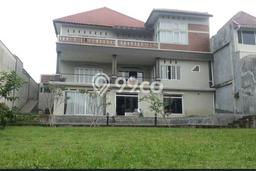 Rumah Luxury Modern Tanpa Renovasi di Kota Baru Parahyangan Bandung Rumah Luxury Modern Tanpa Renovasi di Kota Baru Parahyangan Bandung