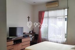 Rumah Lingkungan Nyaman di Pajajaran, Bandung, LT 402m² Bangunan 520m² Rumah Lingkungan Nyaman di Pajajaran, Bandung, LT 402m² Bangunan 520m²