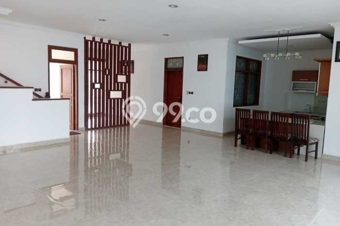 Siap Huni Rumah Mewah 4 Kamar di Babakan Ciparay Dekat ke Mana Saja Siap Huni Rumah Mewah 4 Kamar di Babakan Ciparay Dekat ke Mana Saja