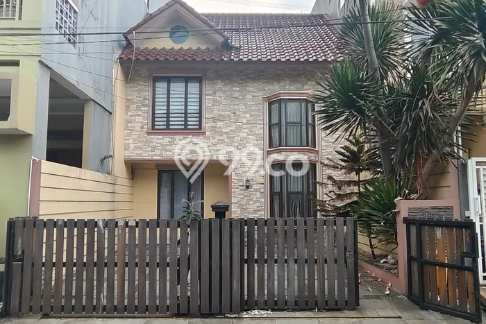 Jual Rumah Eksklusif 2 KT di Sektor 1B-Gading Serpong, Tangerang Jual Rumah Eksklusif 2 KT di Sektor 1B-Gading Serpong, Tangerang