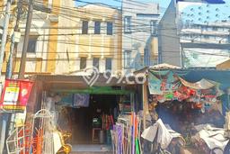 INVESTASI POTENSIAL! Ruko di Ciputat, Luas 128m2m², Tingkat Keramaian Tinggi INVESTASI POTENSIAL! Ruko di Ciputat, Luas 128m2m², Tingkat Keramaian Tinggi