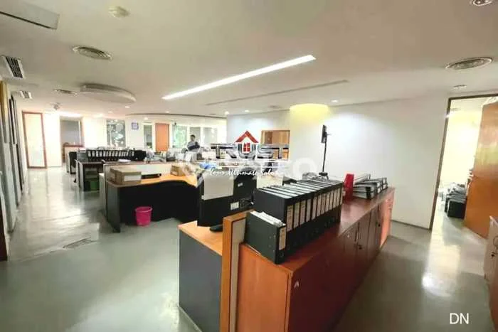 Kantor Dijual di Prime Area Jakarta Selatan Luas 1700m2 Kantor Dijual di Prime Area Jakarta Selatan Luas 1700m2