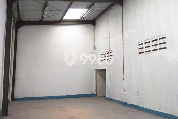 Gudang For Rent di BSD, Luas 300m², Area Strategis, Siap Operasi Gudang For Rent di BSD, Luas 300m², Area Strategis, Siap Operasi