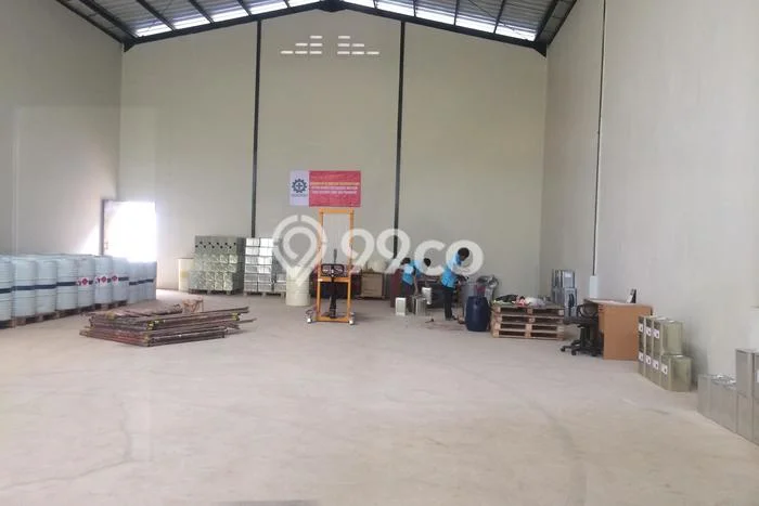 Gudang bagus disewakan di Serpong Tangerang Selatan dengan LB 420m2 harga sewa terbaik Gudang bagus disewakan di Serpong Tangerang Selatan dengan LB 420m2 harga sewa terbaik