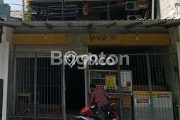 Rumah Luas Asri 3 KT Siap Pakai di Manukan Surabaya Rumah Luas Asri 3 KT Siap Pakai di Manukan Surabaya
