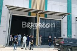 Area Ramai! Gudang Dijual di Cerme untuk Bisnis Luas Bangunan 144m2 Area Ramai! Gudang Dijual di Cerme untuk Bisnis Luas Bangunan 144m2