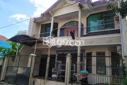 Siap Huni Rumah Mewah 5 Kamar di Dukuh Pakis Dekat ke Mana Saja Siap Huni Rumah Mewah 5 Kamar di Dukuh Pakis Dekat ke Mana Saja