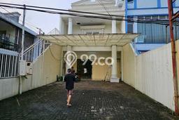 Ruko untuk Disewa di Pusat Surabaya Luas Bangunan 375m2 Ruko untuk Disewa di Pusat Surabaya Luas Bangunan 375m2