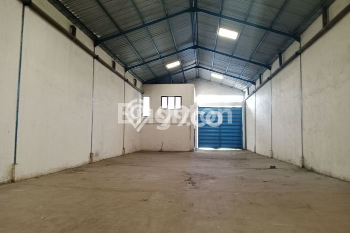 Gudang Dijual di Benowo LT 440m2, LB 231m2 Solusi Investasi Cerdas Gudang Dijual di Benowo LT 440m2, LB 231m2 Solusi Investasi Cerdas
