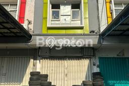 Ruko Dijual di Surabaya LT 54m2 & LB 162m2 Lokasi Terbaik! Ruko Dijual di Surabaya LT 54m2 & LB 162m2 Lokasi Terbaik!