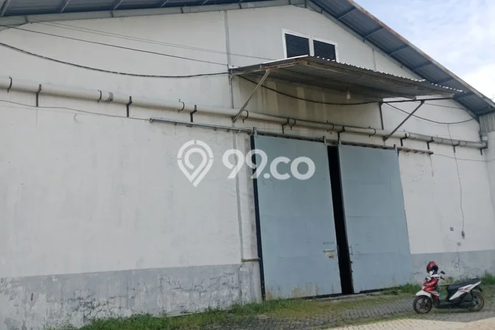 Gudang bagus disewakan di Asemrowo Surabaya dengan LB 1000m2 harga sewa terbaik Gudang bagus disewakan di Asemrowo Surabaya dengan LB 1000m2 harga sewa terbaik