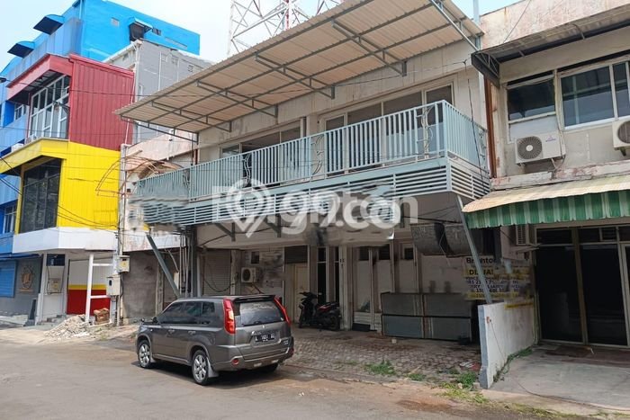 FOR SALE! Ruko di Sawahan Surabaya, LT 180m2, LB 240m2 FOR SALE! Ruko di Sawahan Surabaya, LT 180m2, LB 240m2